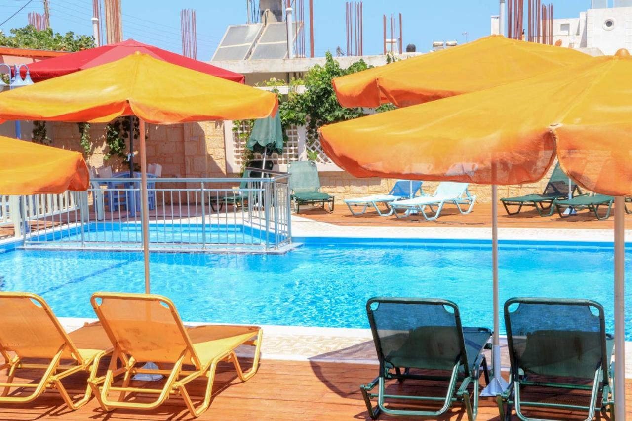 Blue Sky Hotel Apts Gúvesz Kültér fotó