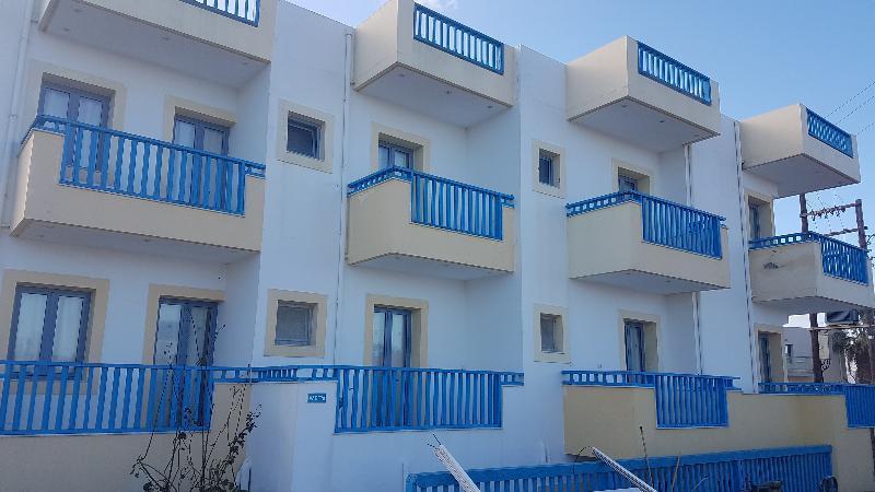 Blue Sky Hotel Apts Gúvesz Kültér fotó